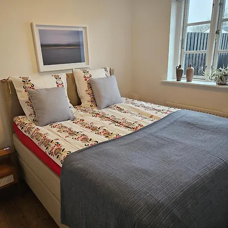 Lägenhet B Med Dejlig Privat Gardhave Pa Thuro Kaeledyr Er Ikke Gratis Og Skal Tilfojes